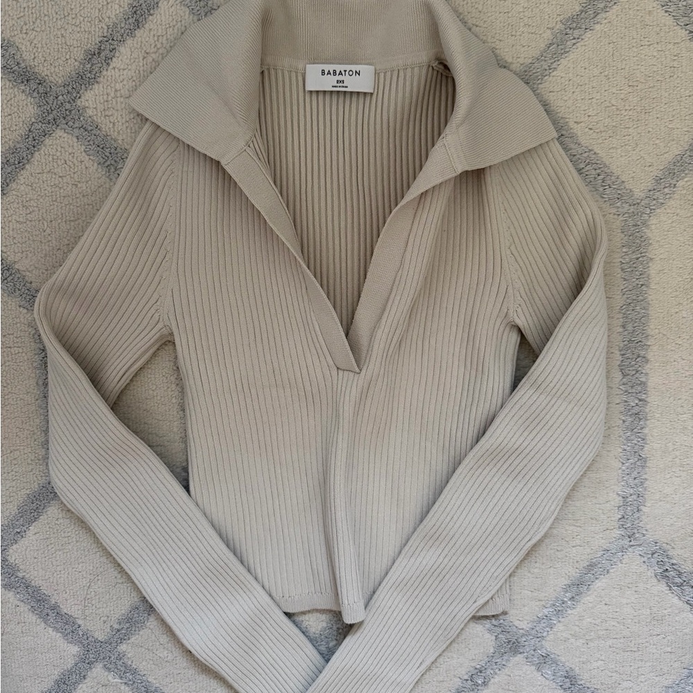 Aritzia V-Neck Ribbed Sweater in Cream
